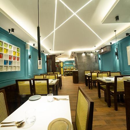 Treebo Trend Time Square Marine Drive Hotell Kochi Exteriör bild