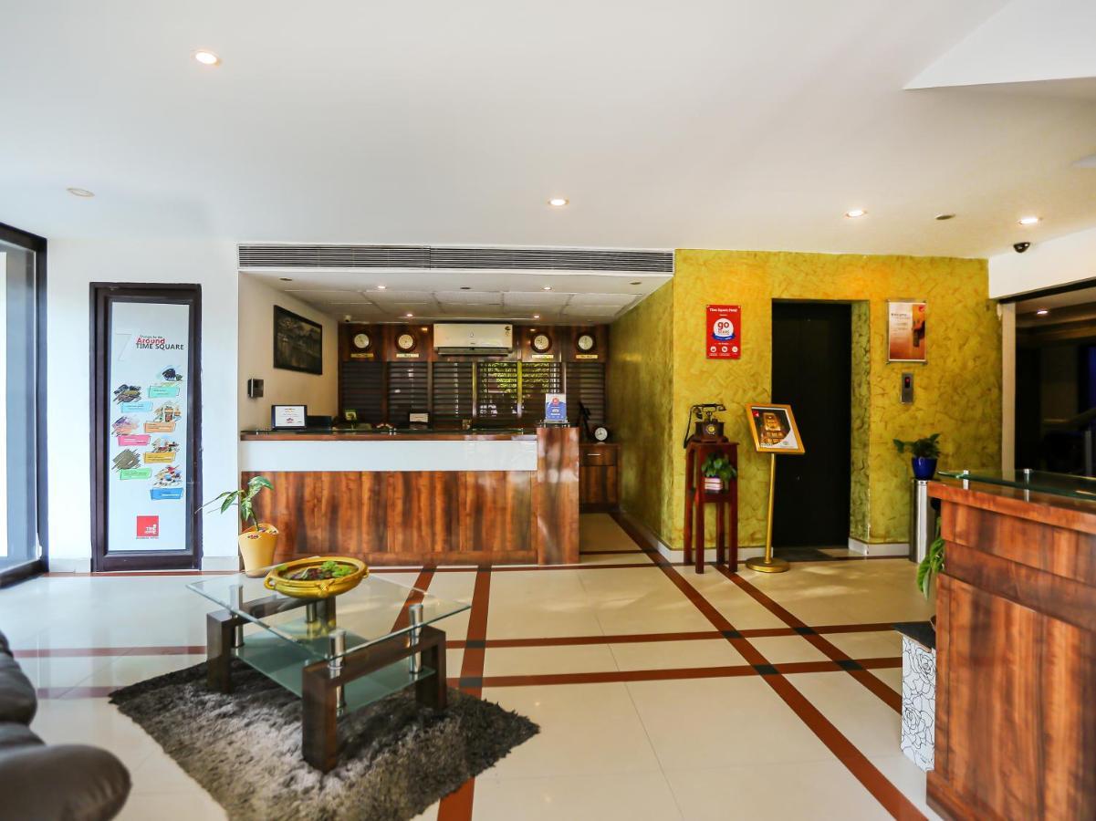 Treebo Trend Time Square Marine Drive Hotell Kochi Exteriör bild