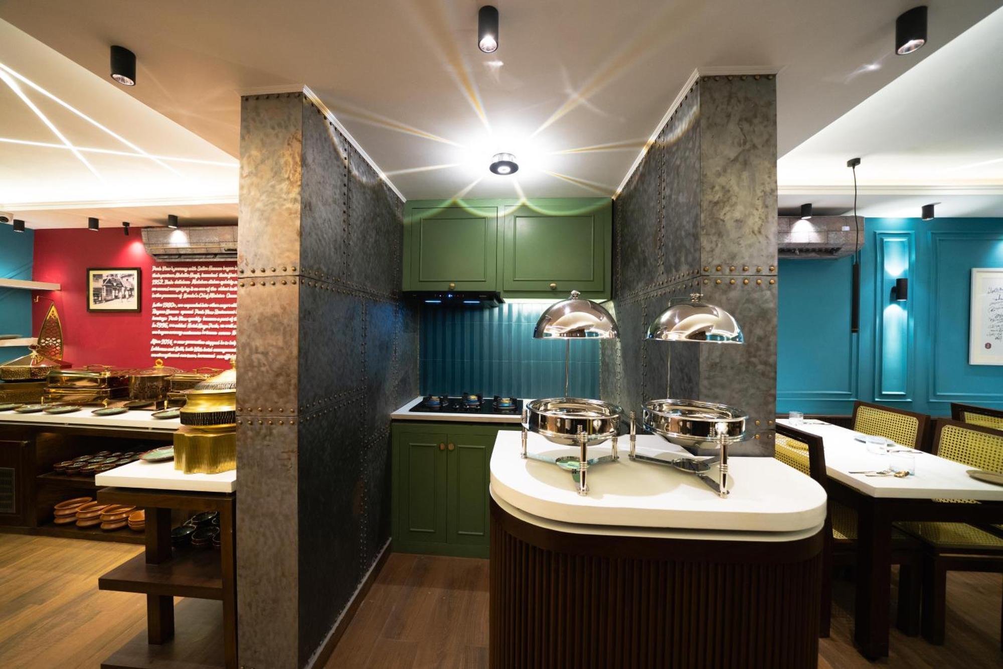 Treebo Trend Time Square Marine Drive Hotell Kochi Exteriör bild